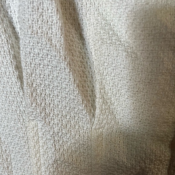 Chanel 02P white summer transitional jacket with pearl buttons size 36. NWTs - Picture 6 of 12